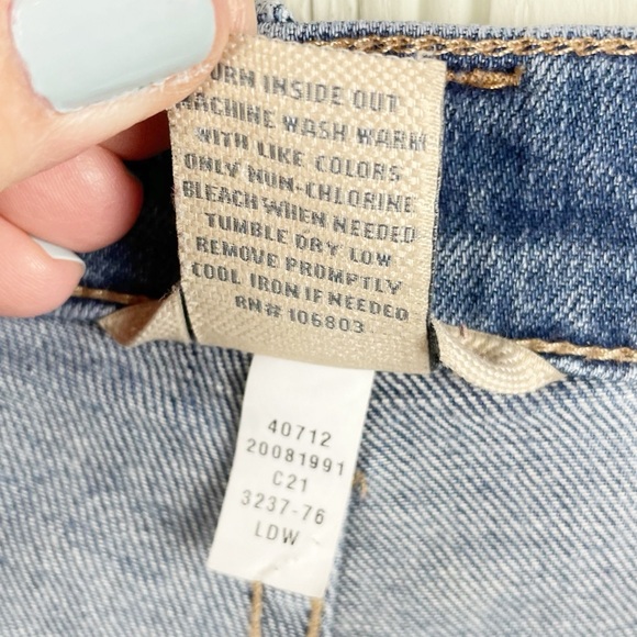 Duluth Trading Women's Daily Denim Slim Leg Jeans Medium Wash 40712 Size 8 x 31 - Picture 5 of 5